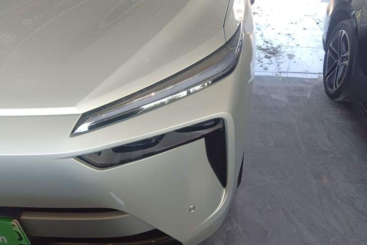 Used Wey Lanshan 2025 Four-Wheel Drive Max Left Front Headlight