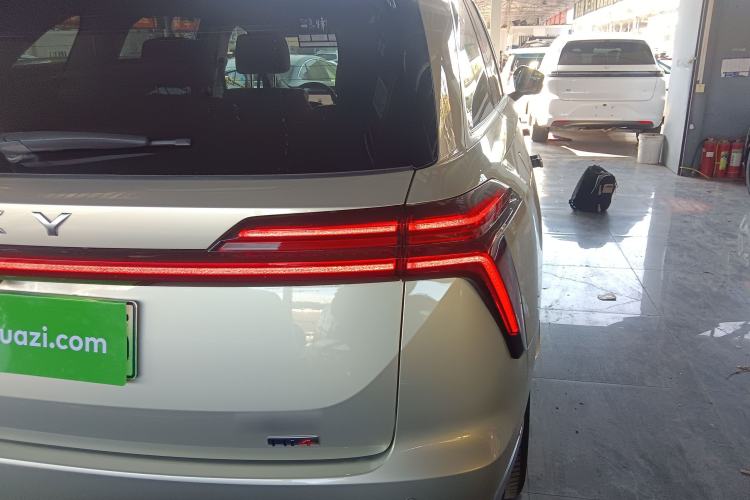 Used Wey Lanshan 2025 Four-Wheel Drive Max Right Rear Taillight
