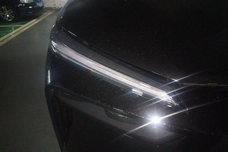 Used Wey Lanshan 2026 Model Smart Advanced Edition Four-Wheel Drive Max Right Front Headlight