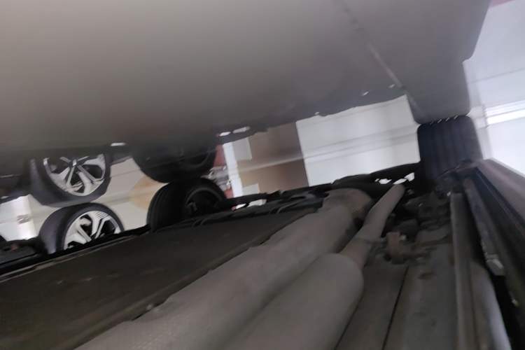 Used Wey Lanshan 2026 Model Smart Advanced Edition Four-Wheel Drive Max Right Side Sill
