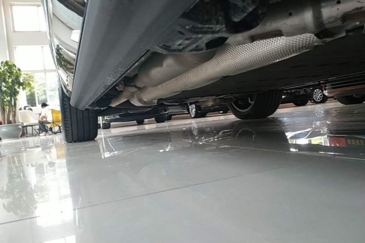 Used Wey Lanshan 2026 Model Smart Advanced Edition Four-Wheel Drive Max Right Side Sill