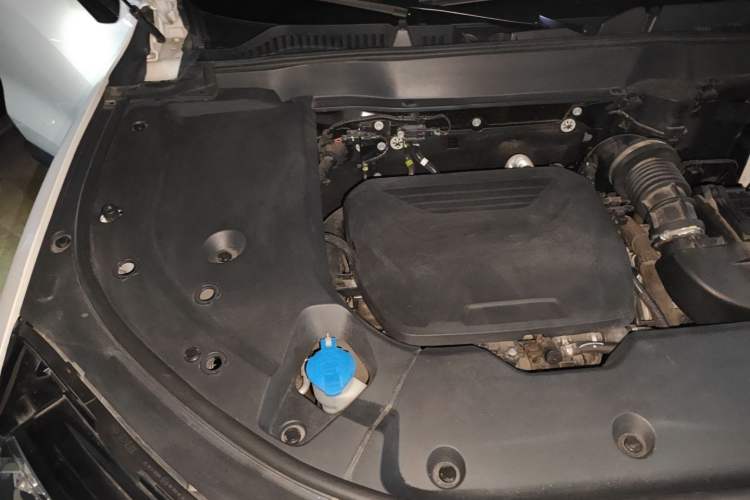 Used Wey Latte DHT 2022 1.5T DHT Extra-Large Cup Engine Bay Right