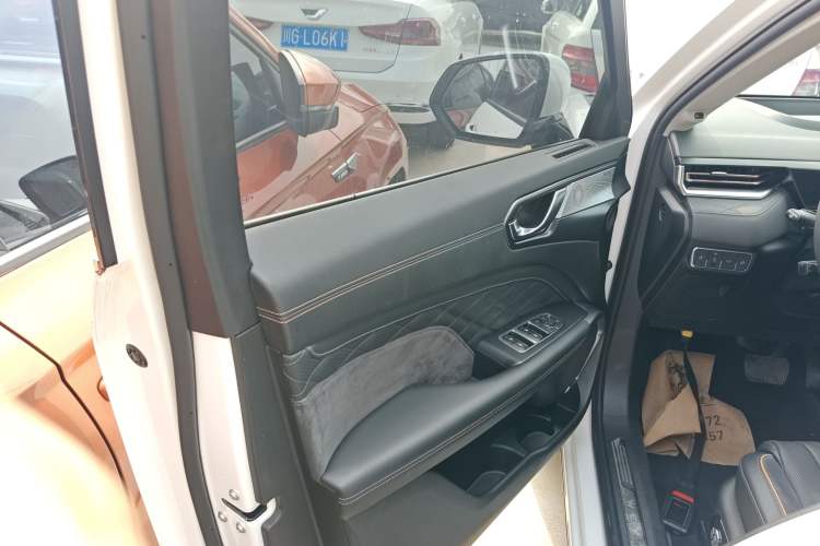 Used Wey Latte DHT 2022 1.5T DHT Extra-Large Cup Left Front Door Interior