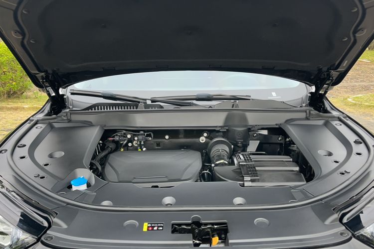 Used Wey Latte DHT 2022 1.5T DHT Extra-Large Cup Engine Bay