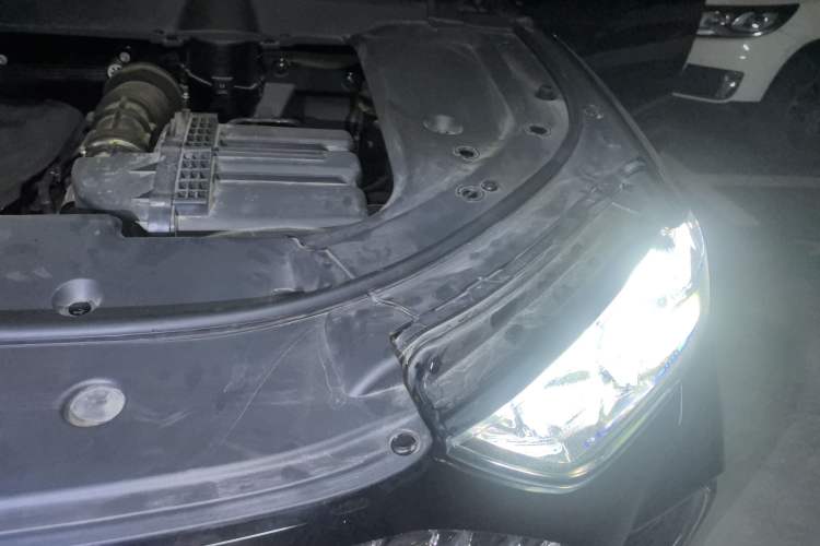 Used Wey Latte DHT 2022 1.5T DHT Big Cup Engine Bay Left