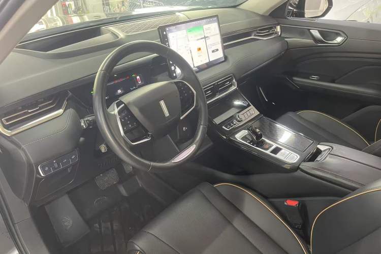 Used Wey Latte DHT 2022 1.5T DHT Big Cup Interior 2