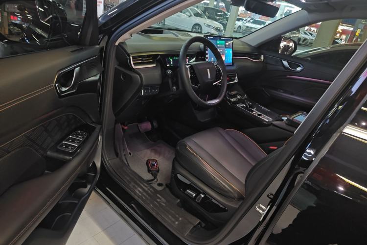 Used Wey Latte DHT 2022 1.5T DHT Big Cup Interior 3