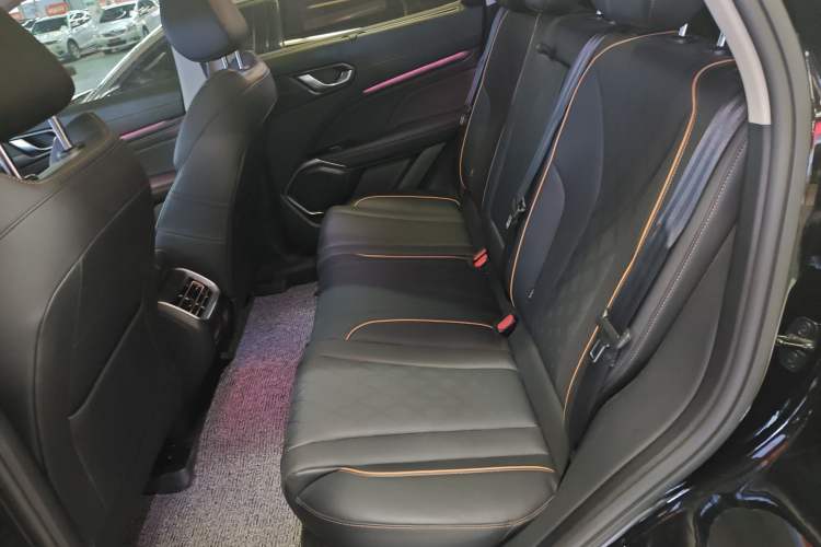 Used Wey Latte DHT 2022 1.5T DHT Big Cup Interior 4