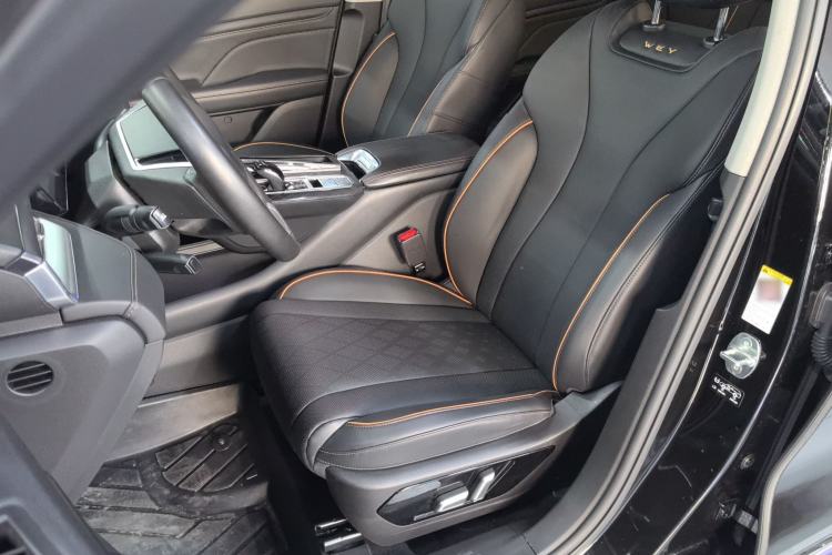 Used Wey Latte DHT 2022 1.5T DHT Big Cup Left Front Seat