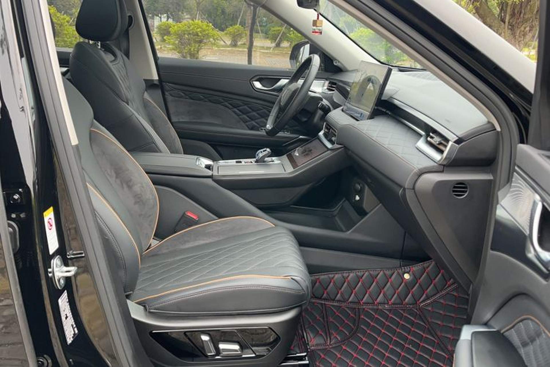 Used Wey Latte DHT 2022 1.5T DHT Extra-Large Cup Right Front Seat