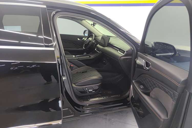 Used Wey Latte DHT 2022 1.5T DHT Extra-Large Cup Right Front Seat