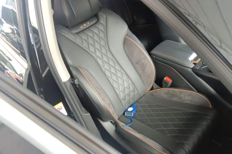 Used Wey Latte DHT 2022 1.5T DHT Extra-Large Cup Right Front Seat