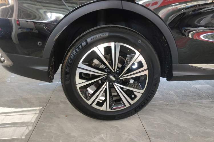 Used Wey Latte DHT 2022 1.5T DHT Extra-Large Cup Right Rear Wheel Hub