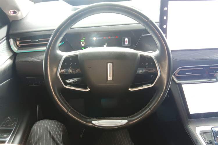 Used Wey Latte DHT 2022 1.5T DHT Extra-Large Cup Steering Wheel