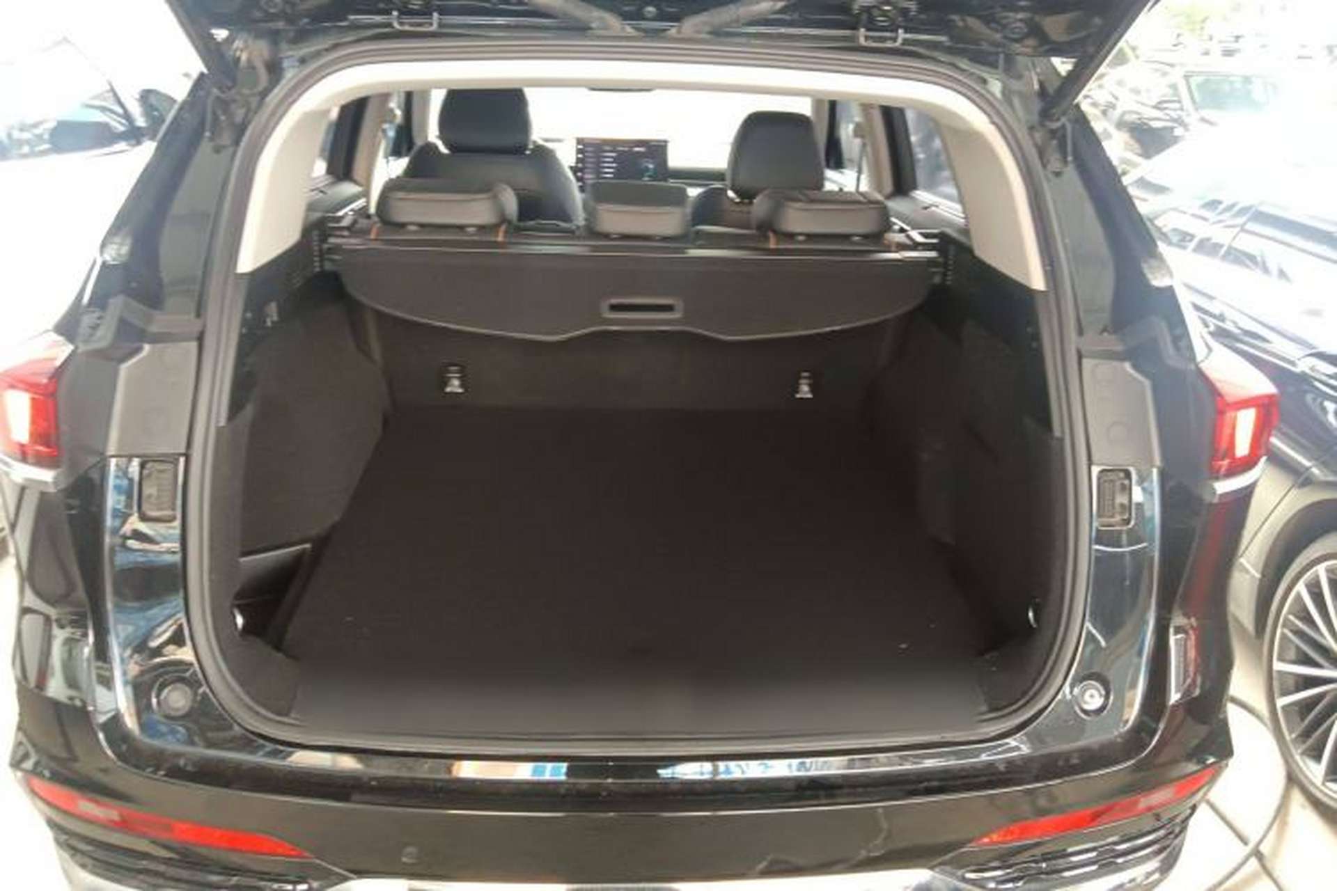 Used Wey Latte DHT 2022 1.5T DHT Extra-Large Cup Trunk