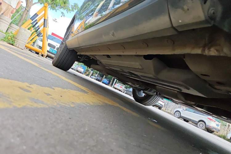 Used Wey Latte DHT 2022 1.5T DHT Extra-Large Cup Chassis Front Right