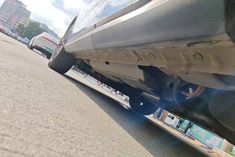 Used Wey Latte DHT 2022 1.5T DHT Extra-Large Cup Chassis Rear Left