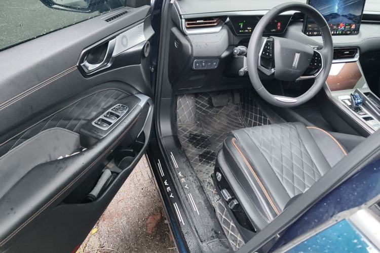 Used Wey Latte DHT 2022 1.5T DHT Extra-Large Cup Driver Seat