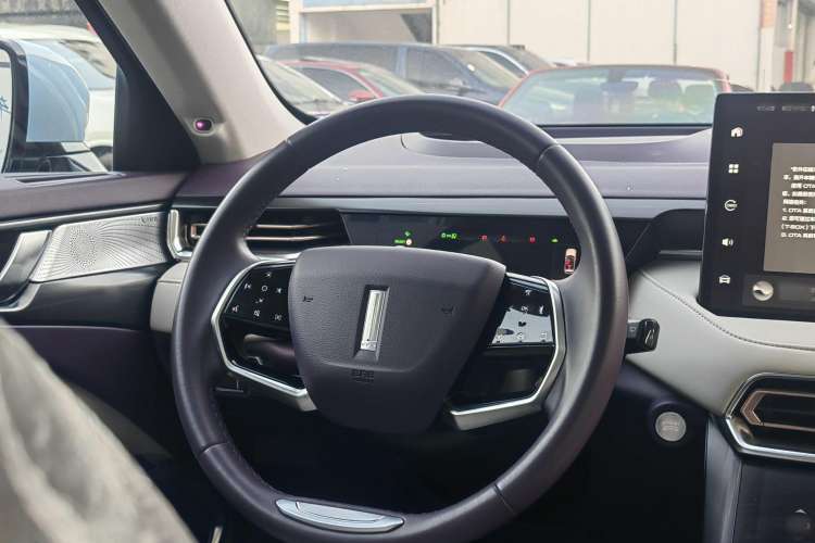 Used Wey Latte DHT 2022 1.5T DHT Big Cup Interior 2