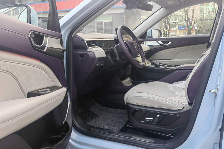 Used Wey Latte DHT 2022 1.5T DHT Big Cup Interior 6