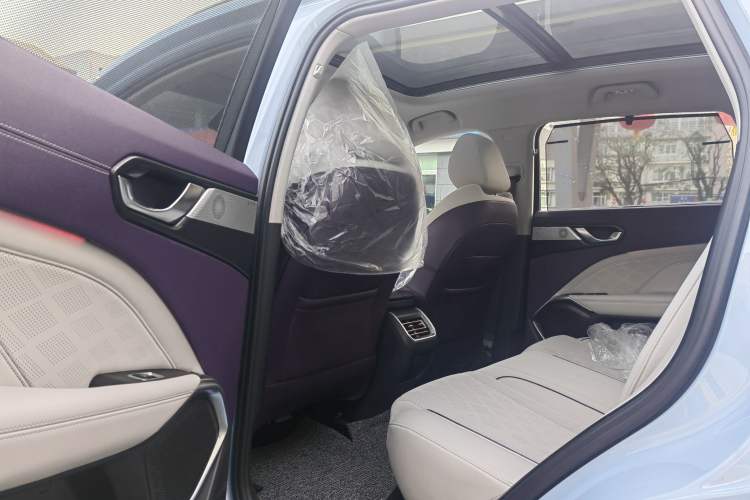 Used Wey Latte DHT 2022 1.5T DHT Big Cup Interior 7