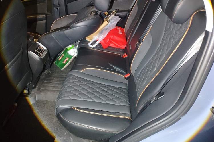 Used Wey Latte DHT 2022 1.5T DHT Extra-Large Cup Left Rear Seat