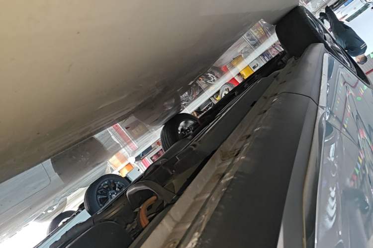 Used Wey Latte DHT 2022 1.5T DHT Extra-Large Cup Left Side Sill