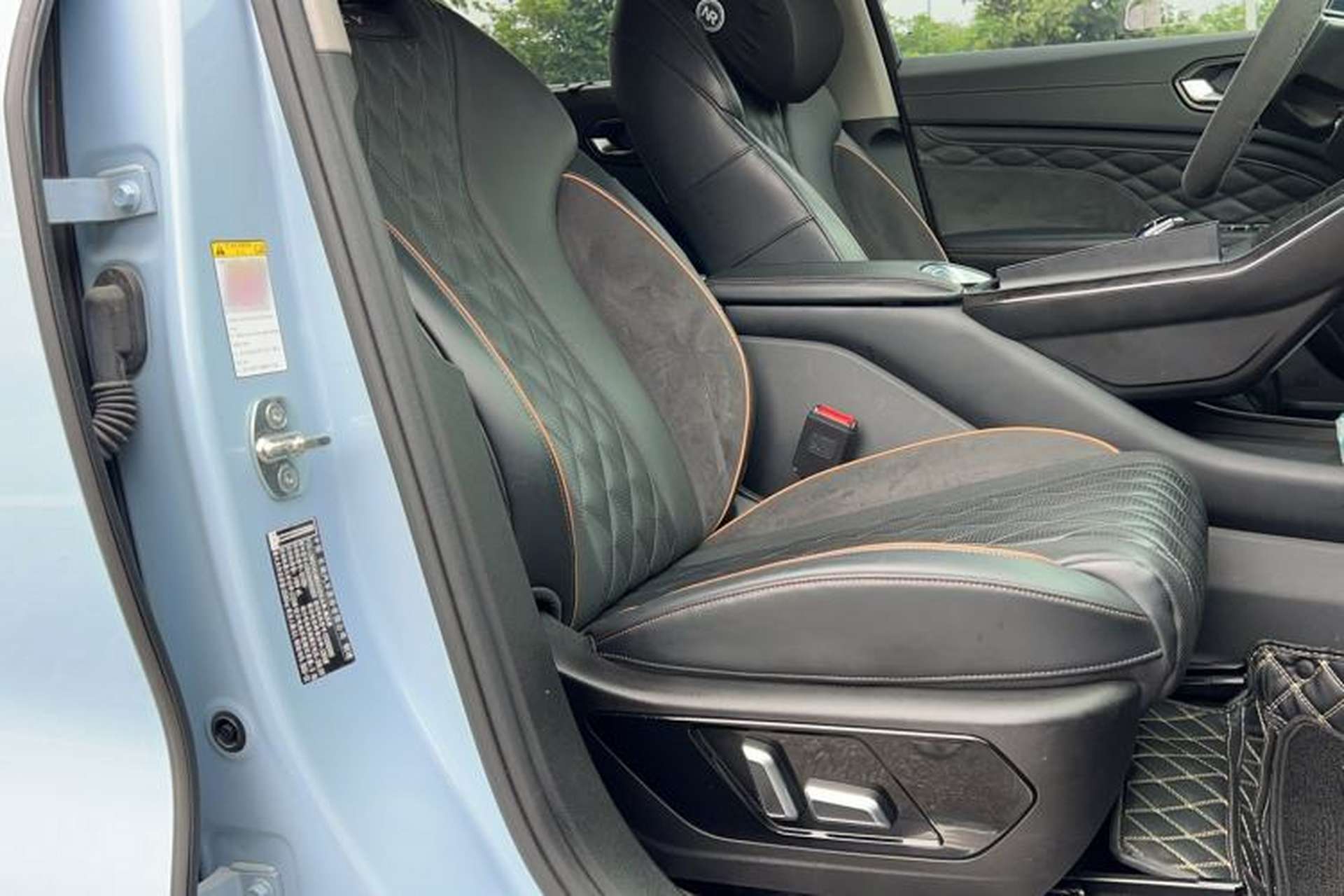 Used Wey Latte DHT 2022 1.5T DHT Extra-Large Cup Right Front Seat