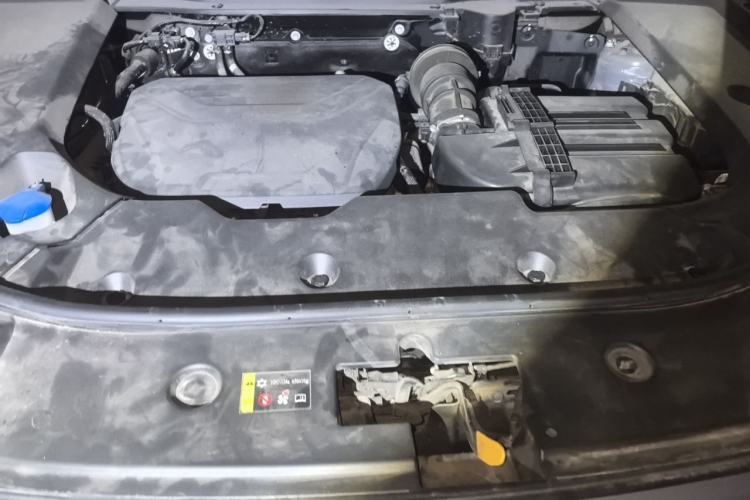 Used Wey Latte DHT 2022 1.5T DHT Extra-Large Cup Engine Bay