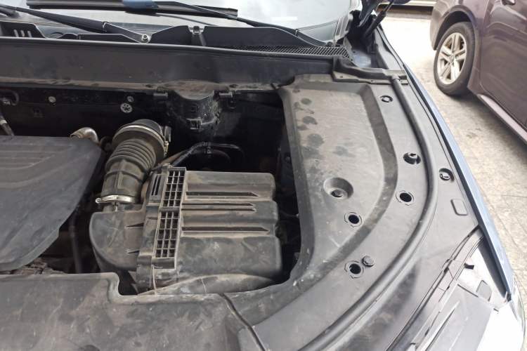 Used Wey Latte DHT 2022 1.5T DHT Big Cup Engine Bay Left
