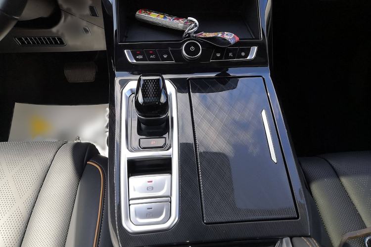 Used Wey Latte DHT 2022 1.5T DHT Big Cup Gear Lever