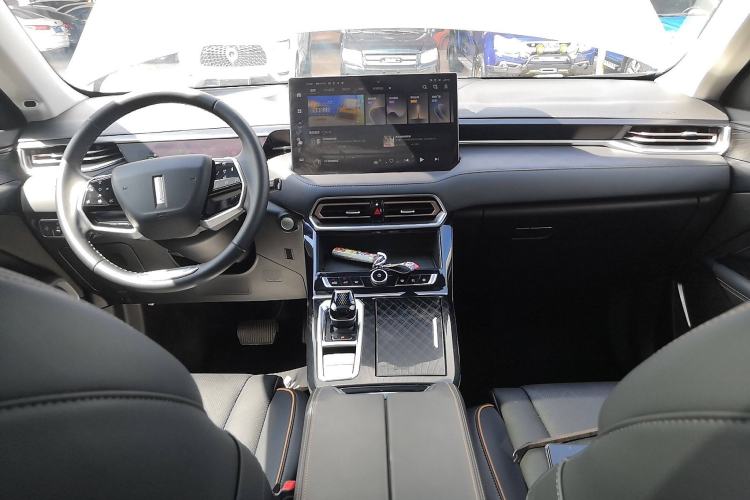 Used Wey Latte DHT 2022 1.5T DHT Big Cup Interior 2