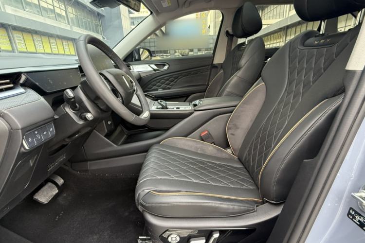 Used Wey Latte DHT 2022 1.5T DHT Extra-Large Cup Interior 2