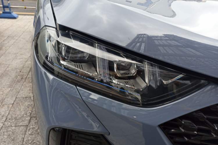Used Wey Latte DHT 2022 1.5T DHT Big Cup Right Front Headlight