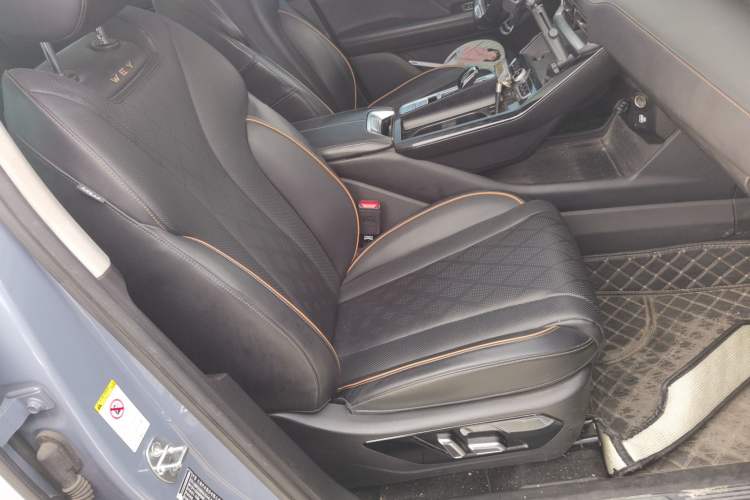 Used Wey Latte DHT 2022 1.5T DHT Medium Cup Right Front Seat