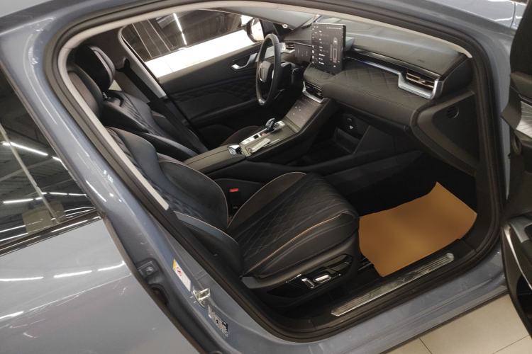 Used Wey Latte DHT 2022 1.5T DHT Extra-Large Cup Right Front Seat