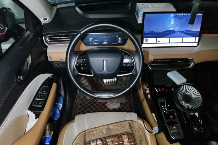 Used Wey Latte DHT 2022 1.5T DHT Big Cup Steering Wheel