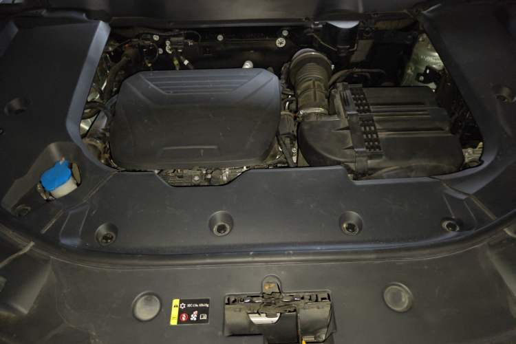 Used Wey Latte DHT 2022 1.5T DHT Extra-Large Cup Engine Bay