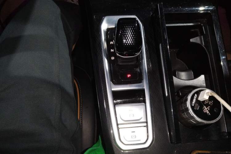 Used Wey Latte DHT 2022 1.5T DHT Medium Cup Gear Lever