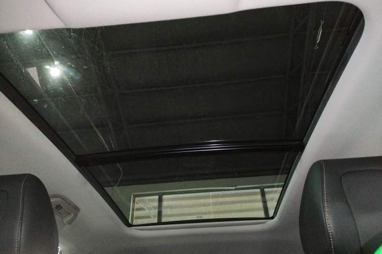 Used Wey Latte DHT 2022 1.5T DHT Medium Cup Headliner