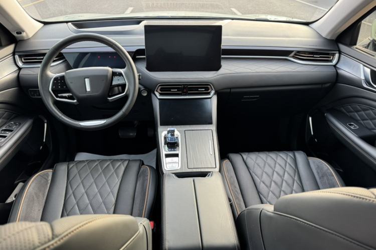 Used Wey Latte DHT 2022 1.5T DHT Big Cup Interior 2