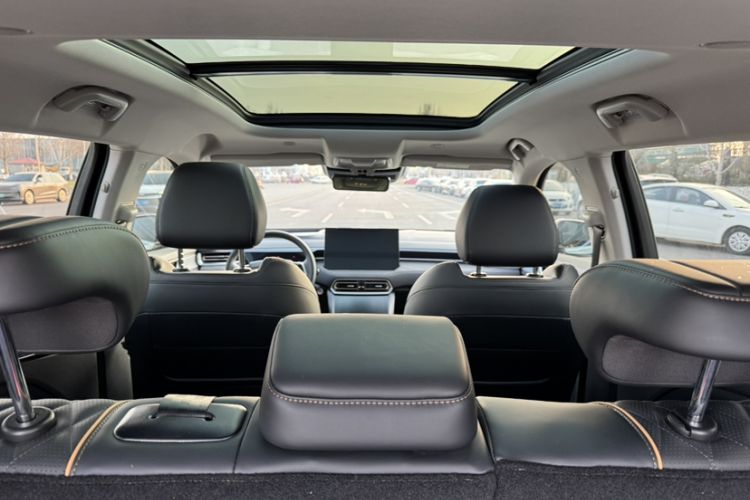 Used Wey Latte DHT 2022 1.5T DHT Big Cup Interior 4