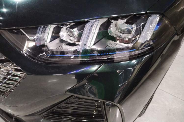 Used Wey Latte DHT 2022 1.5T DHT Medium Cup Left Front Headlight