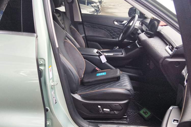 Used Wey Latte DHT 2022 1.5T DHT Big Cup Right Front Seat