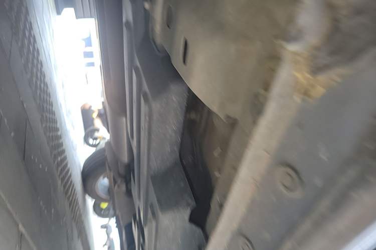 Used Wey Latte DHT 2022 1.5T DHT Big Cup Chassis Front Left