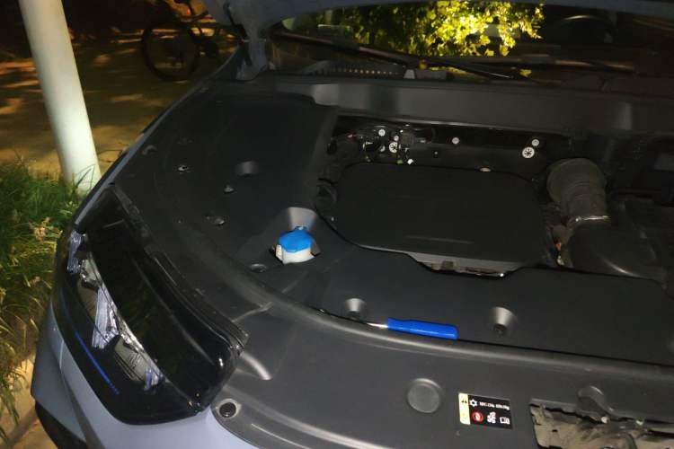 Used Wey Latte DHT 2022 1.5T DHT Big Cup Engine Bay Right