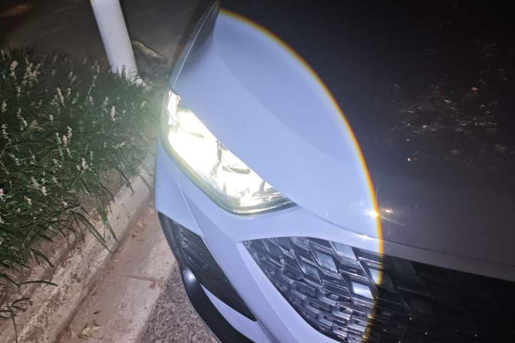 Used Wey Latte DHT 2022 1.5T DHT Big Cup Right Front Headlight