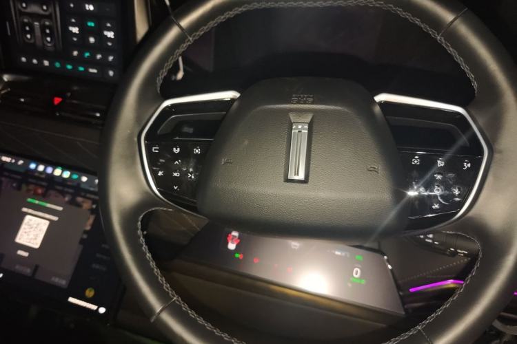 Used Wey Latte DHT 2022 1.5T DHT Big Cup Steering Wheel