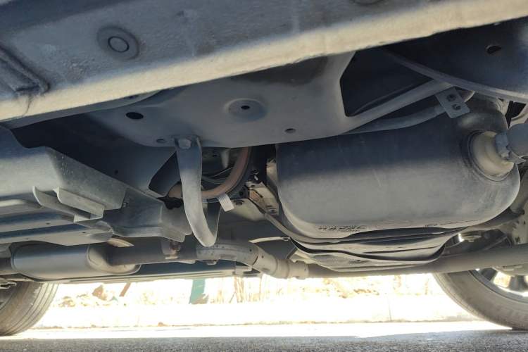Used Wey Latte DHT 2022 1.5T DHT Extra-Large Cup Chassis Rear Left