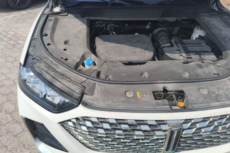 Used Wey Latte DHT 2022 1.5T DHT Big Cup Engine Bay Right